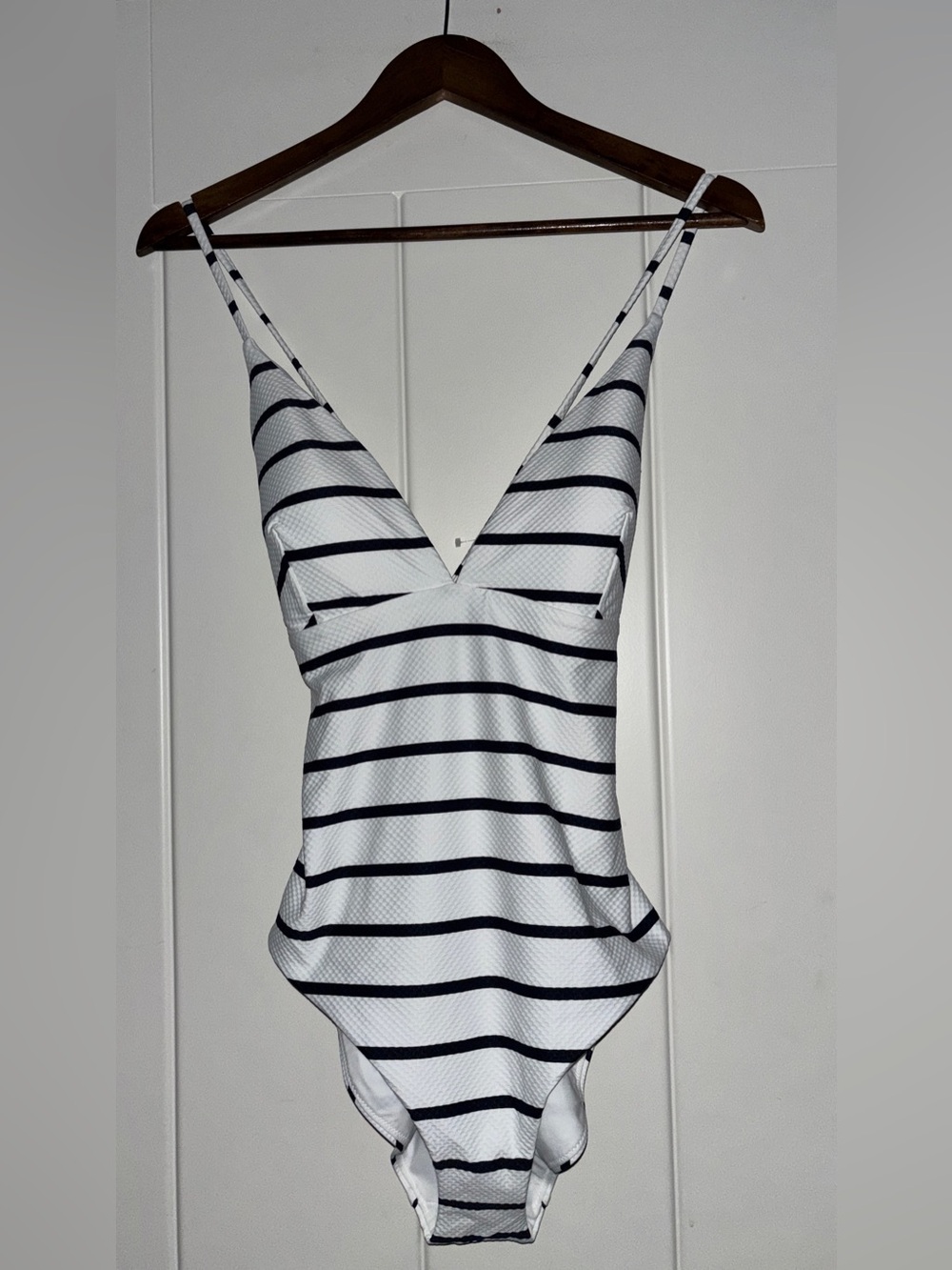 Calia Triangle Strappy Back Open Striped One Piece Swimsuit Women‎ 12 NEW